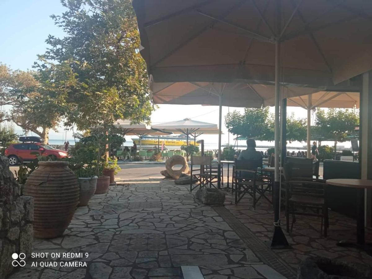 Vasilis Travlos Apartment Poros  Exterior foto